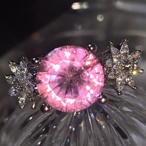 silver ring pink stone & cz flowers - Picture 6 of 10